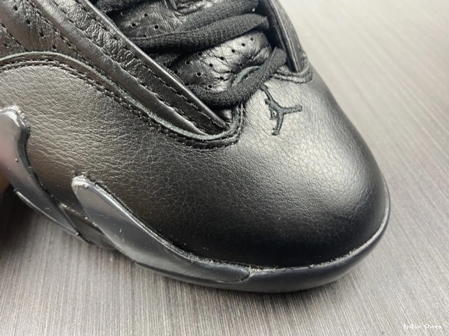Bmlin Jordan 'Defining Retro 487471-022 Air Moments' 14 0815